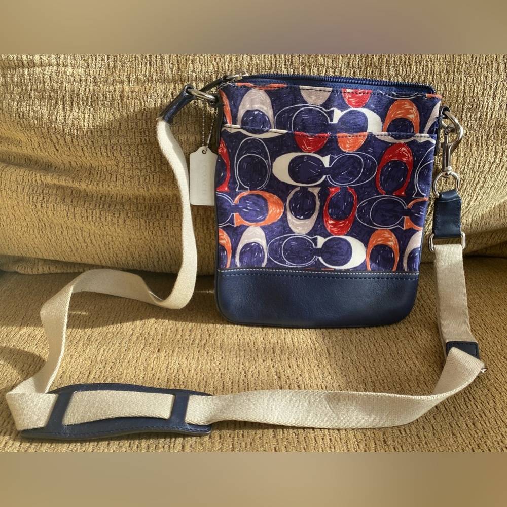 Rare Navy authentic coach sling bag